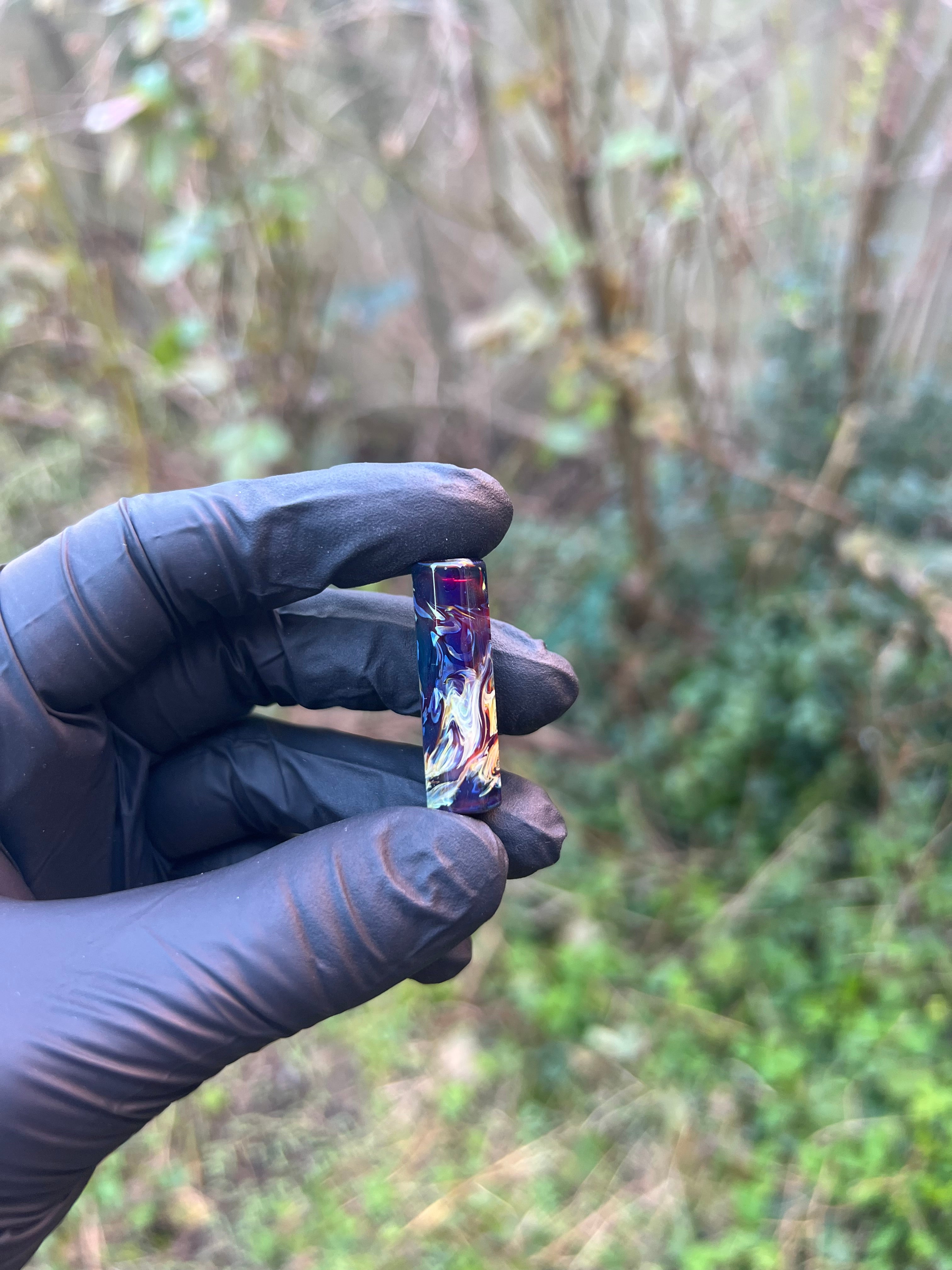 Striking with facets