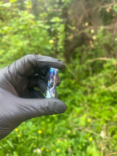 Blue striking with opals