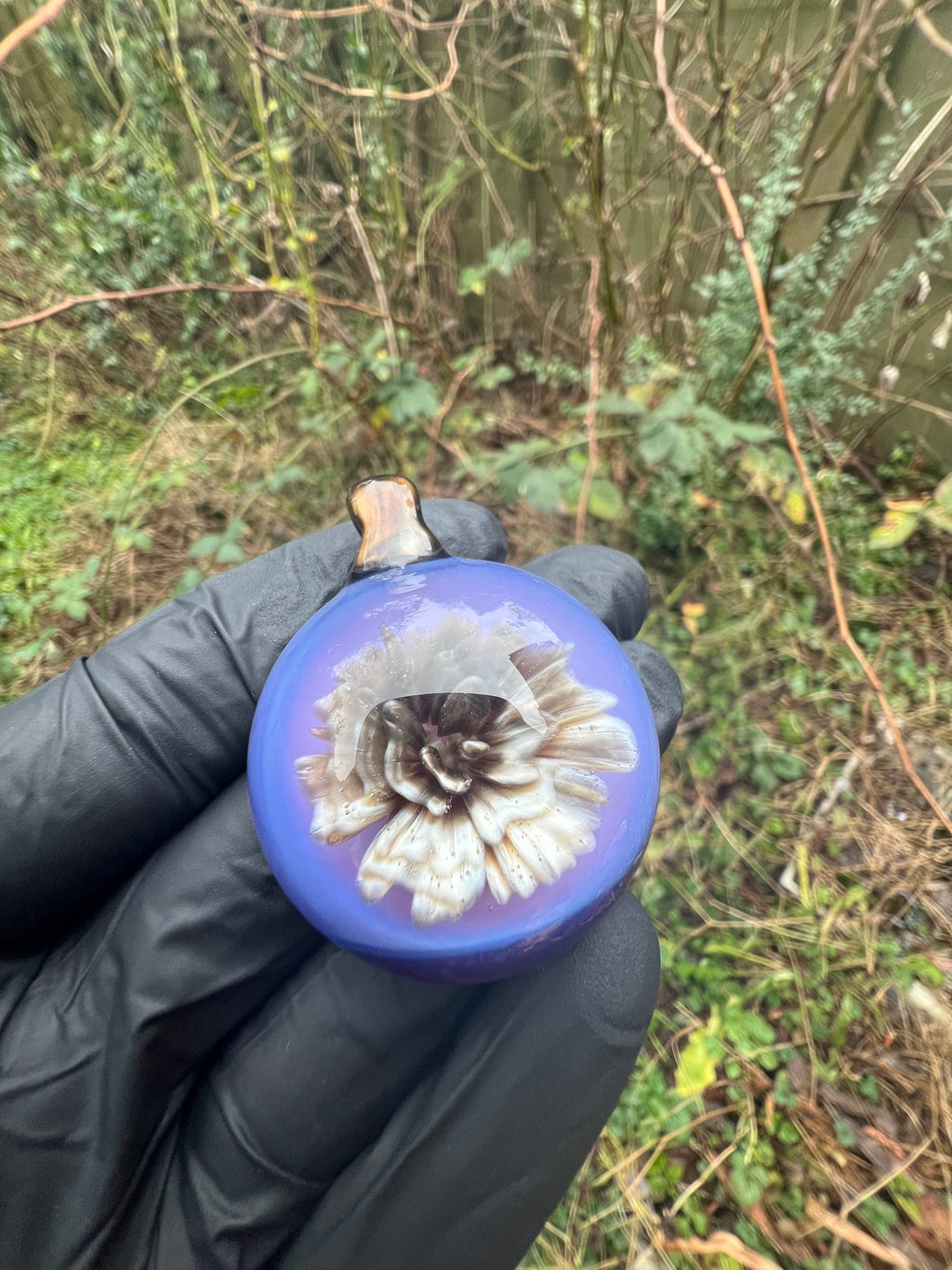 Electrum flower implosion pendy