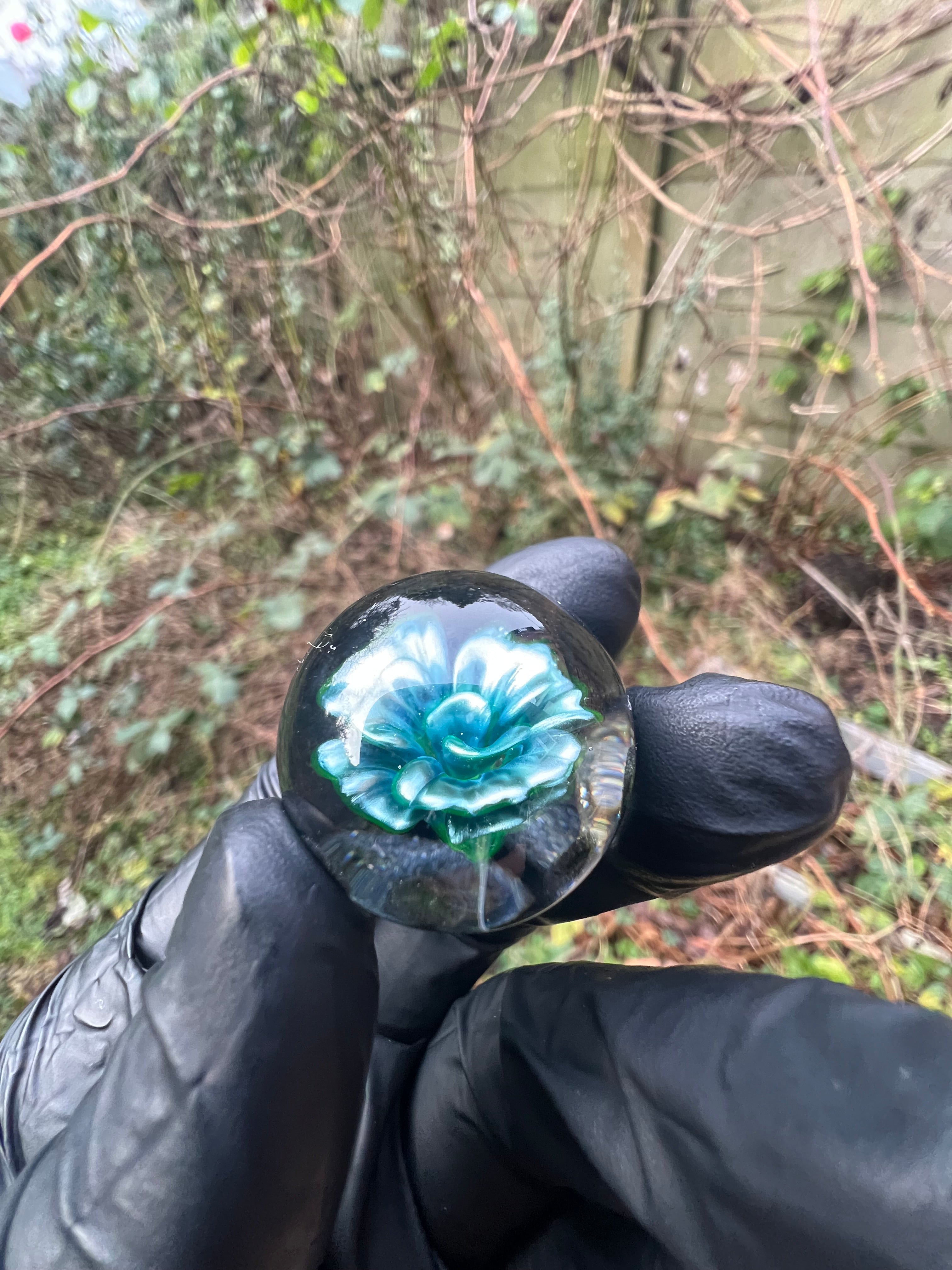 Neptunium UV flower with dots marble