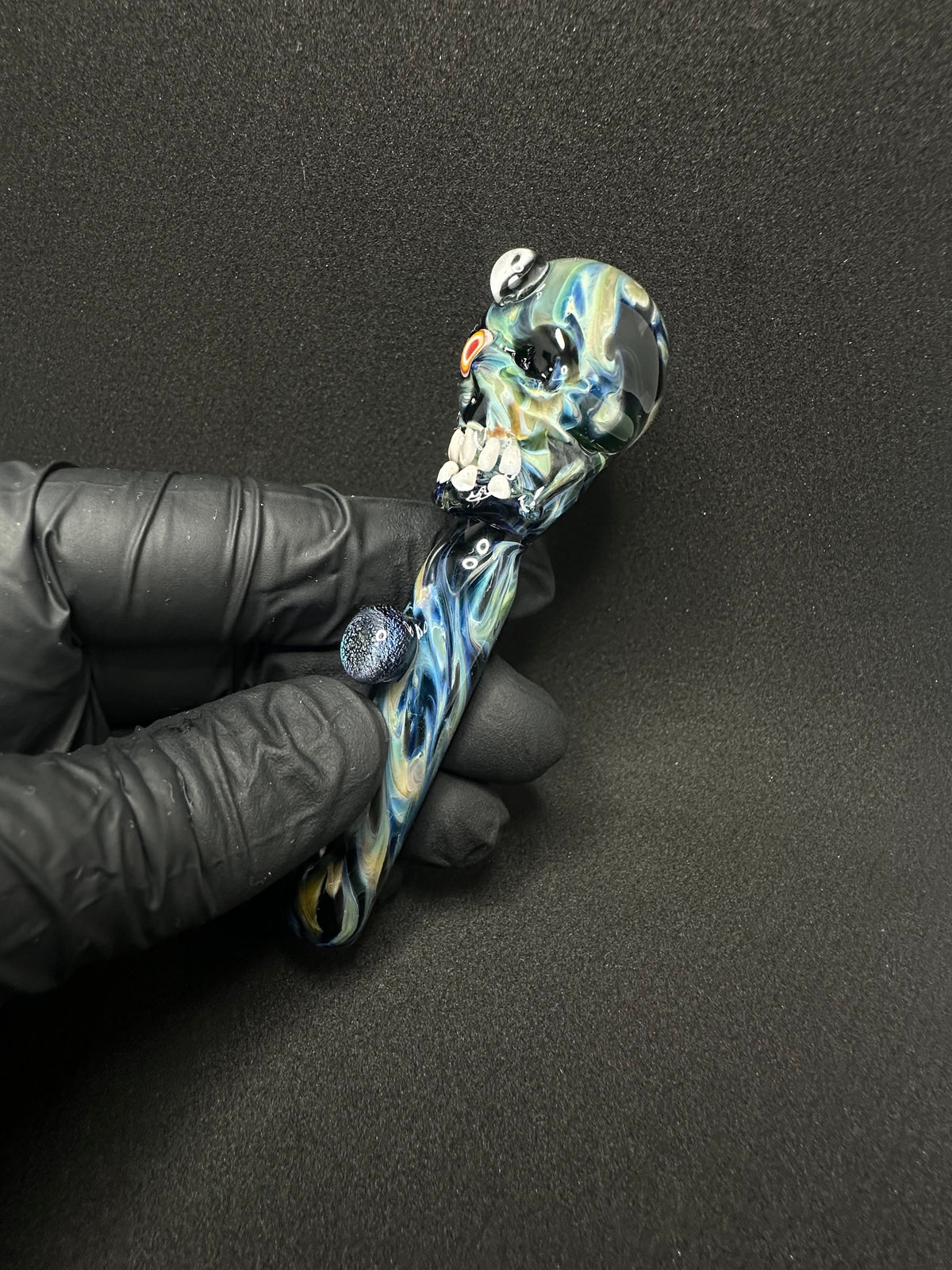 Uv skull collab with @brasa_glass