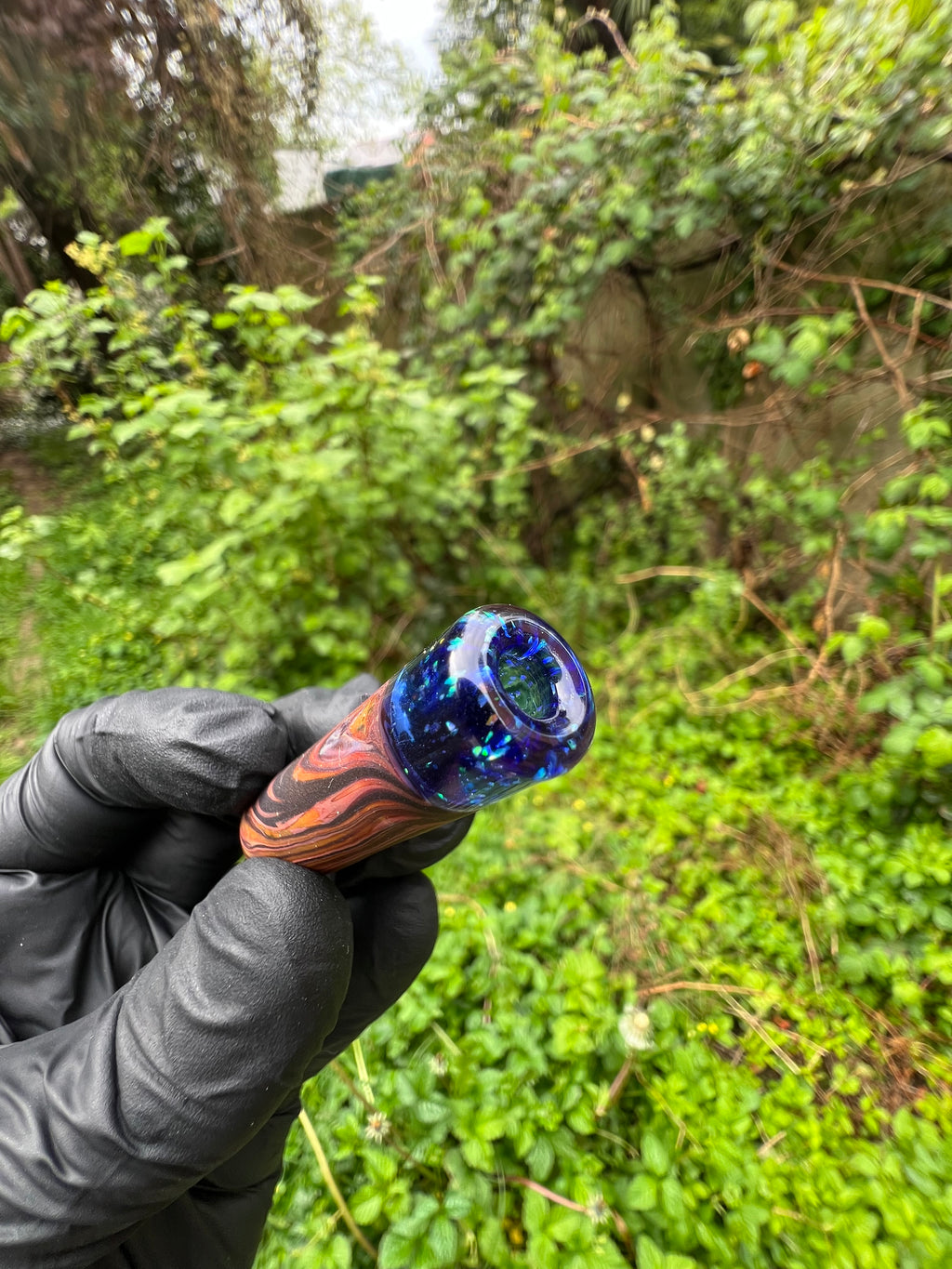 Wood sandblasted with opals
